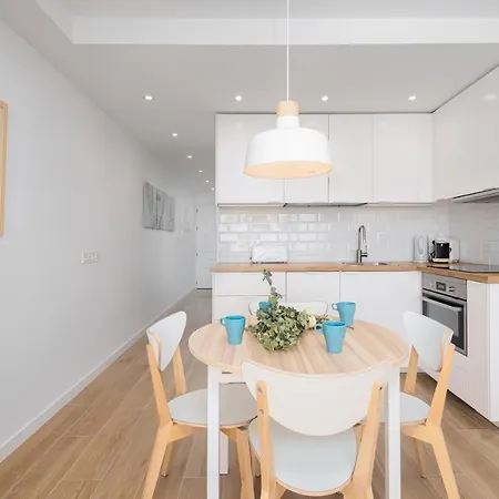 Apartment Newly Renovated With Incredible Sea Views - Rdr295 *